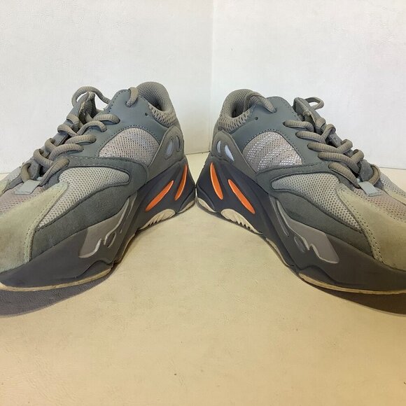 Men\'s Adidas Yeezy Boost 700 Shoes Size 7 Gray